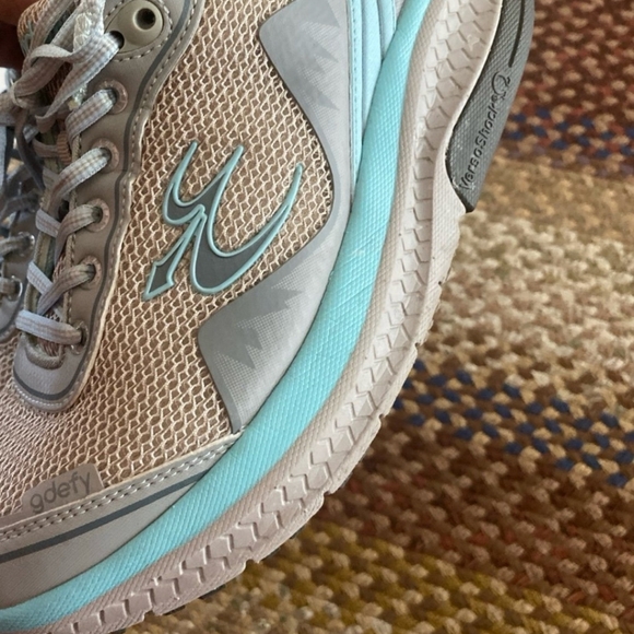 Gdefy Women's Comfort Fit Gravity Defyer Sky Blue Tennis Shoes Sz. 8.5 - Picture 5 of 7